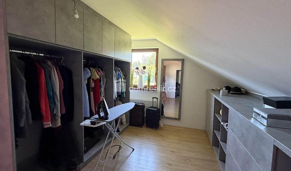 Prodej domu 180 m² s pozemkem 1 678 m², Tři Sekery – náhled fotky 27
