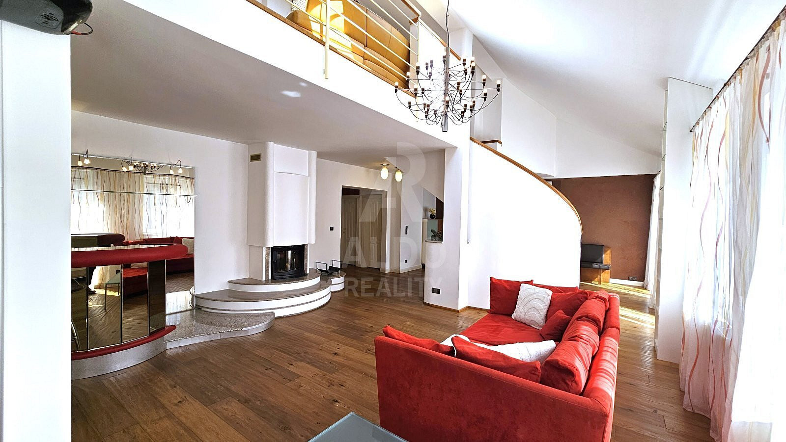 8 rooms, 255.0 m² in Ceske Budejovice