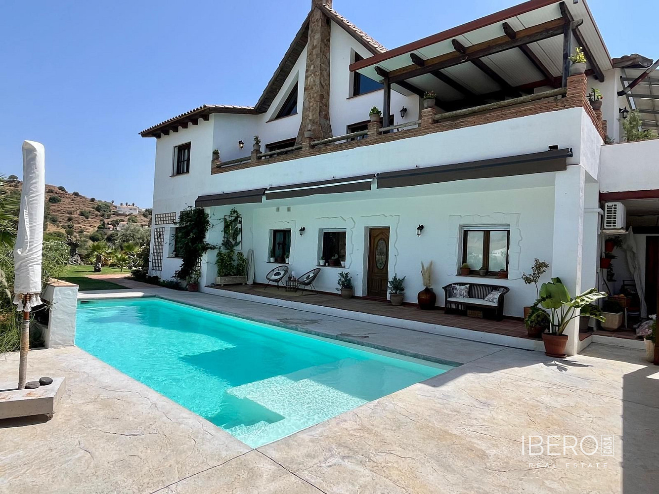 Prodej domu 425 m² s pozemkem 4 756 m²