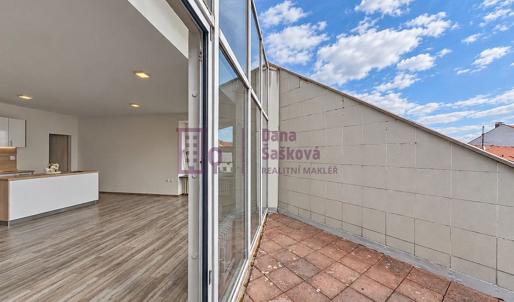 Pronájem bytu 3+kk 78 m², Jindřichův Hradec – náhled fotky 8