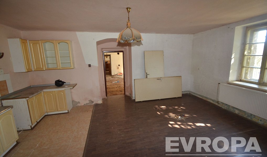 Prodej domu 780 m² s pozemkem 5 958 m², Dolní Hbity – náhled fotky 15