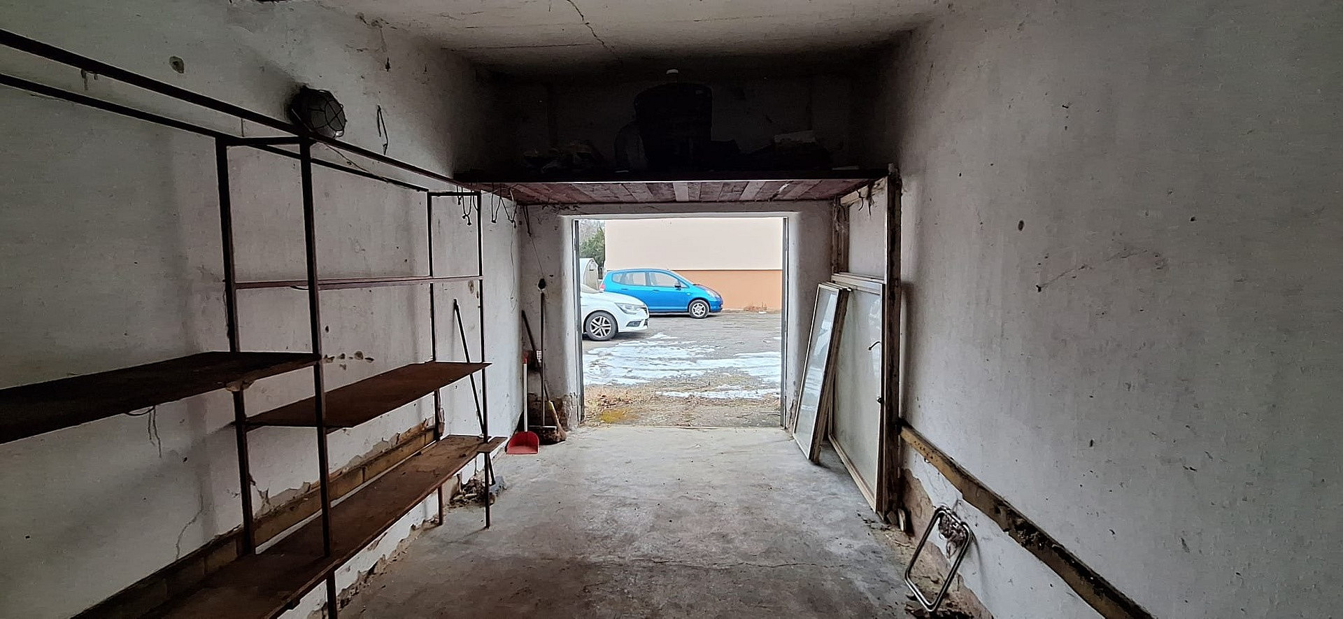 Prodej garáže 18 m2, holice — photo 4