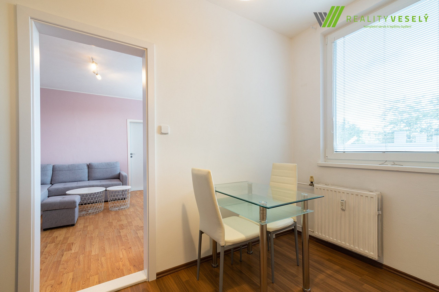 Pronájem bytu 2+1 45 m² – fotografie 3