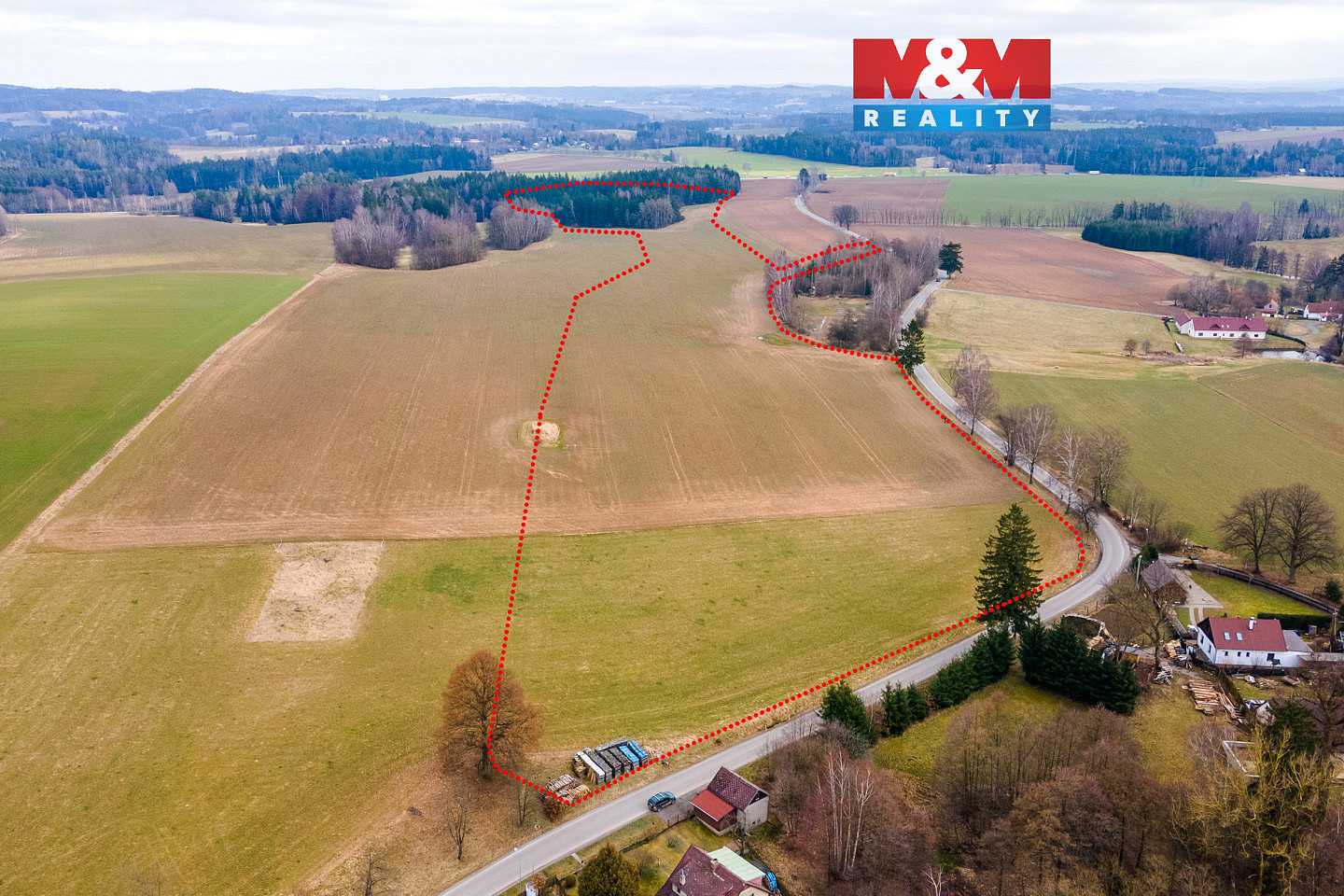 Prodej pole 108 437 m²