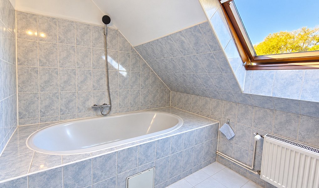 Prodej domu 235 m² s pozemkem 496 m², Toužim – náhled fotky 16