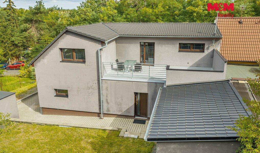 Prodej domu 174 m² s pozemkem 619 m², Slaný – náhled fotky 2