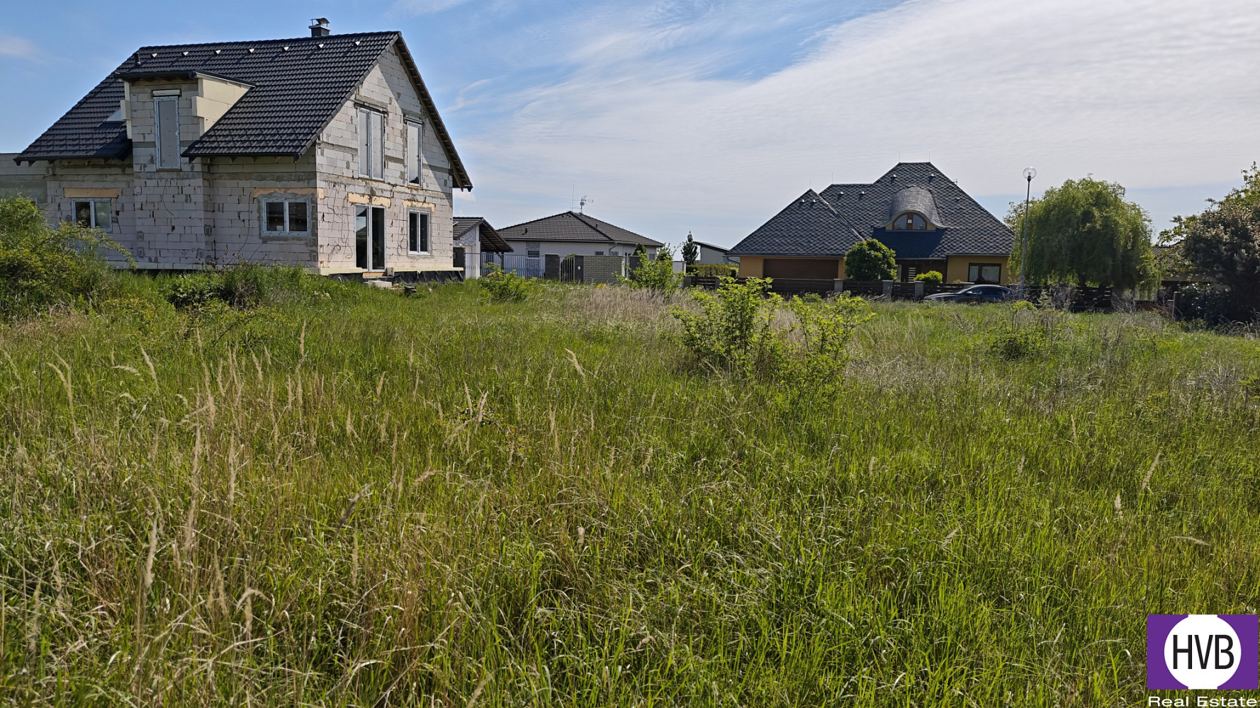 Prodej stavebního pozemku 911 m² – další