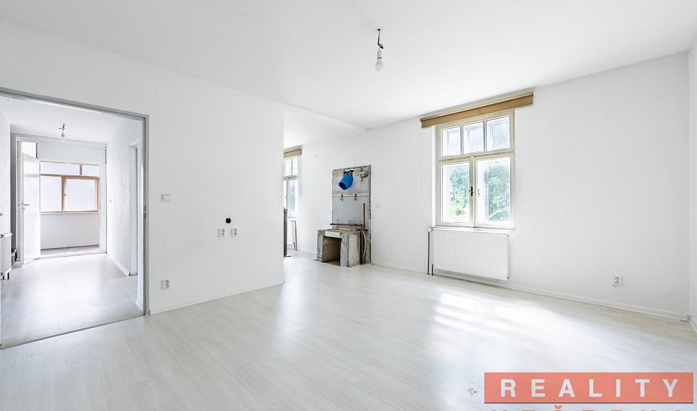 Prodej domu 80 m² s pozemkem 1 042 m², Osek – náhled fotky 5