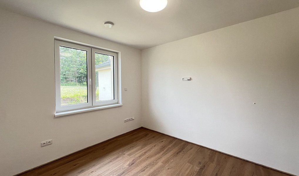 Prodej domu 145 m² s pozemkem 1 386 m², Očihov – náhled fotky 7