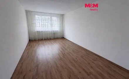 Pronájem bytu 2+1 61 m², Dřínovská, Chomutov