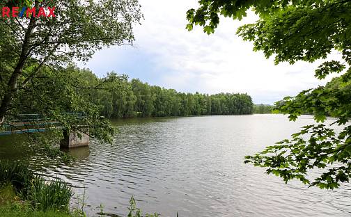 Prodej pozemku 190 028 m², Čejov - Hadina, okres Pelhřimov