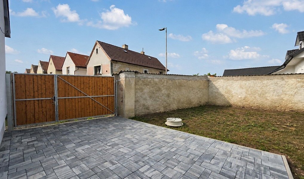Prodej domu 97 m² s pozemkem 316 m², Peruc – náhled fotky 44