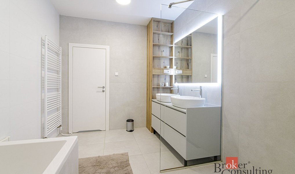 Pronájem domu 179 m² s pozemkem 1 214 m², Ostrava – náhled fotky 19