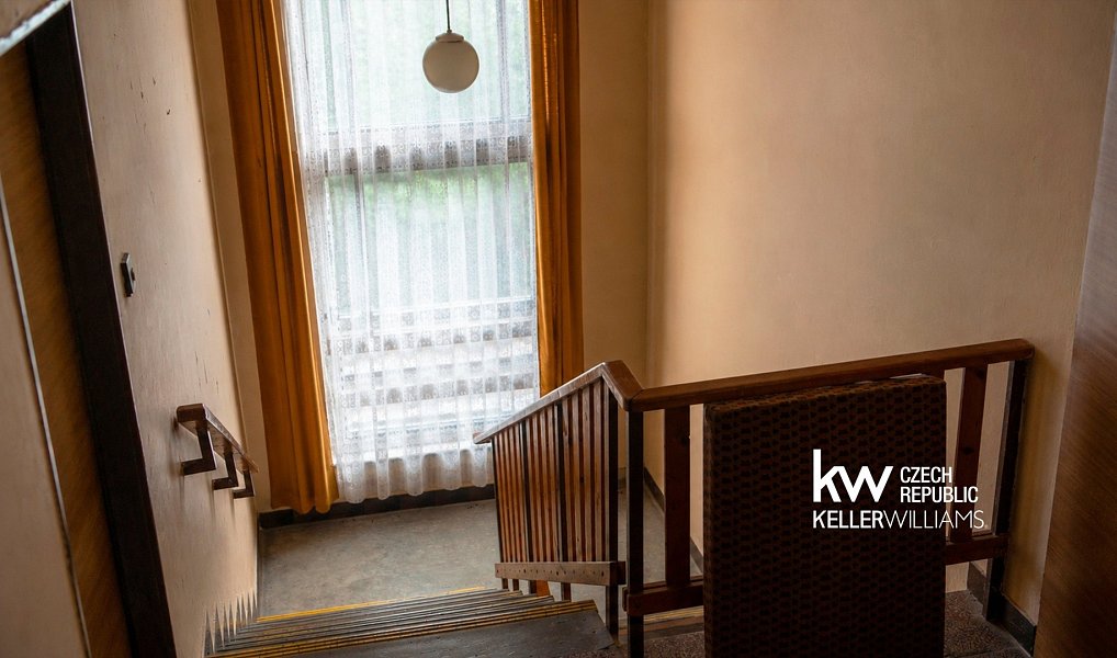 Prodej domu 900 m² s pozemkem 3 152 m², Rožmitál pod Třemšínem – náhled fotky 15