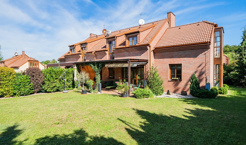 Prodej domu 175 m² s pozemkem 527 m², Dobřejovice – náhled fotky 3