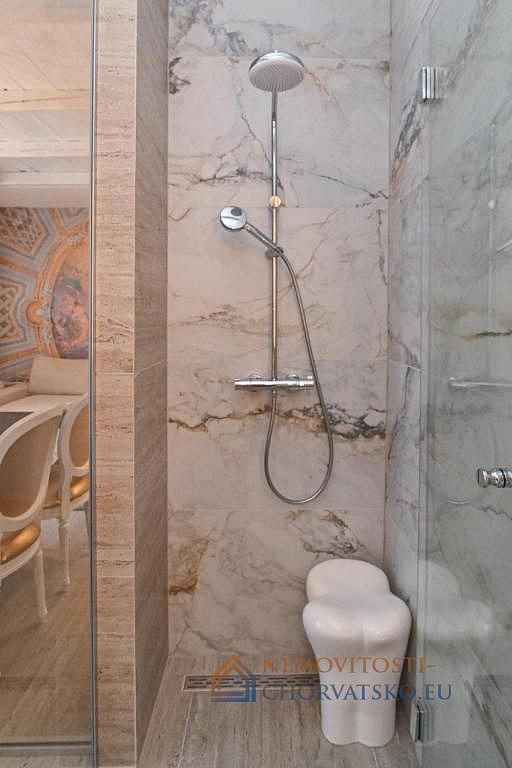 Prodej bytu 1+kk 103 m² - Widok 6