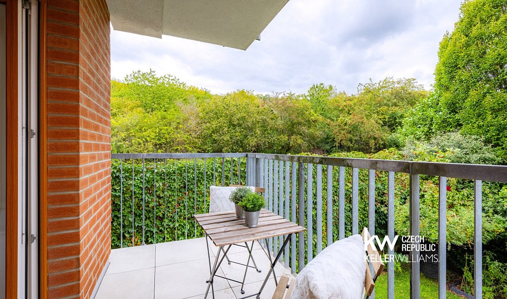 Prodej bytu 2+kk 59 m², Praha – náhled fotky 3