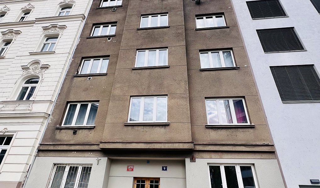 Pronájem bytu 1+kk 28 m², Praha – náhled fotky 8