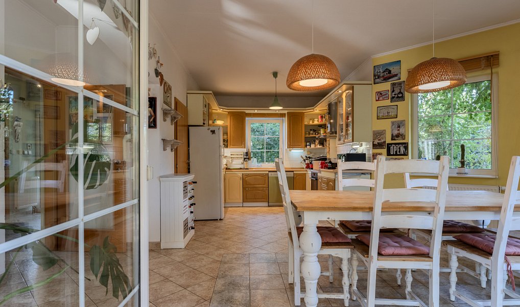 Prodej domu 187 m² s pozemkem 859 m², Skorkov – náhled fotky 4