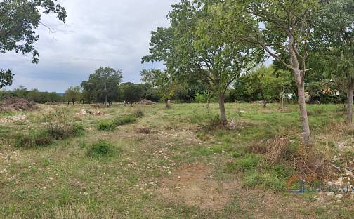 Prodej stavebního pozemku 1 800 m², Benkovac, Chorvatsko