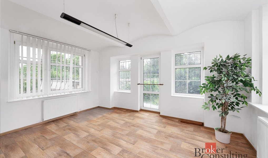 Prodej obchodních prostor 1 000 m², Hostivice – náhled fotky 41
