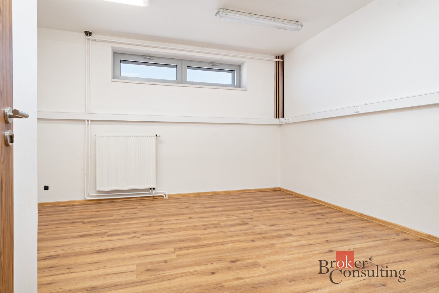 Pronájem kanceláře 80 m² – fotografie 5