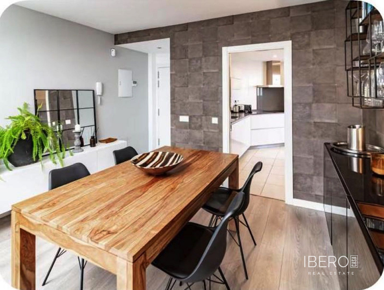 Prodej bytu 4+kk 100 m² – pohled 3