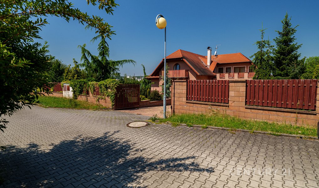 Prodej domu 545 m² s pozemkem 2 148 m², Chlumčany – náhled fotky 9