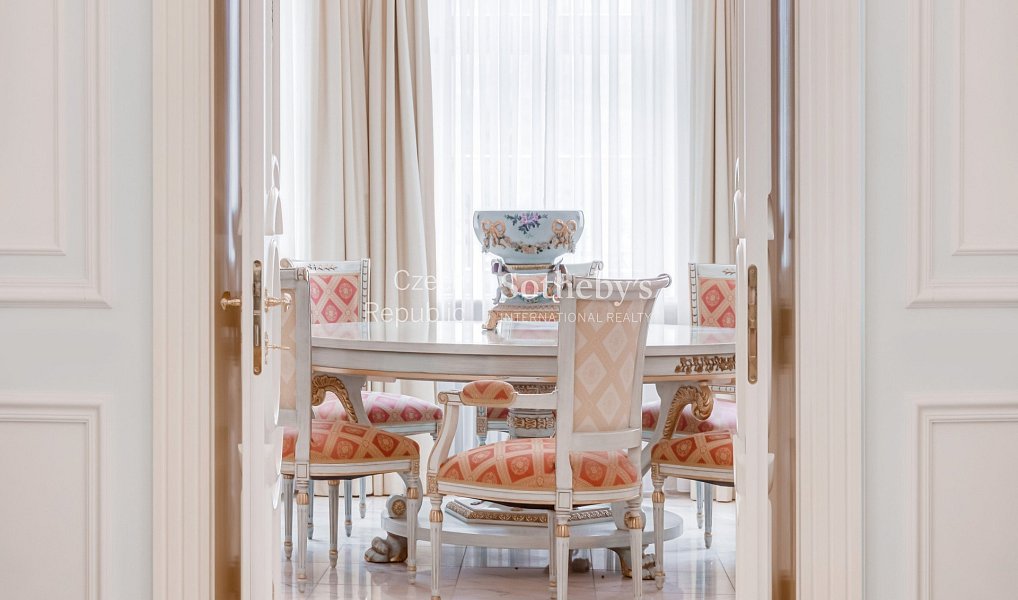 Prodej domu 468 m² s pozemkem 2 681 m², Karlovy Vary – náhled fotky 9