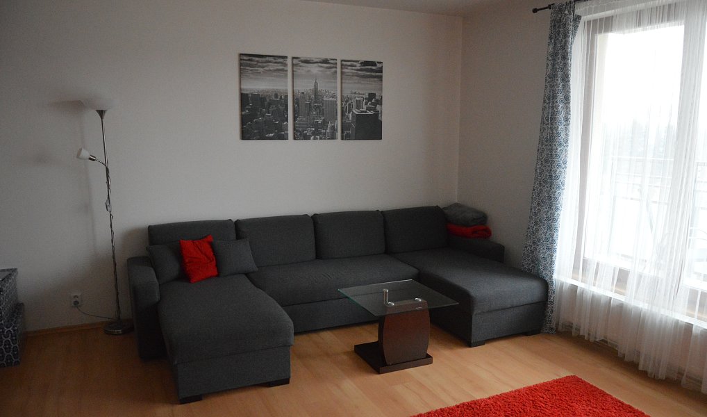 Pronájem bytu 2+kk 60 m², Praha – fotka 1 z 11