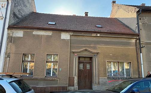 Prodej domu 101 m² s pozemkem 331 m², nám. Komenského, Kostelec nad Labem, okres Mělník