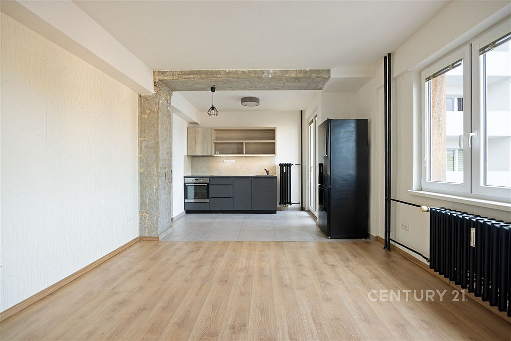Pronájem bytu 2+kk 51 m² — photo 3