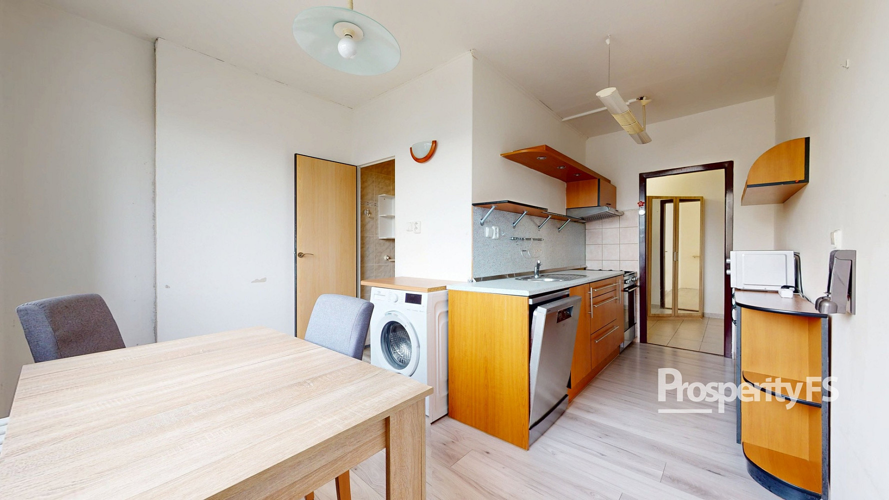 Pronájem bytu 2+1 66 m² – fotografie 2