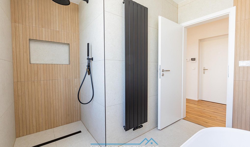 Prodej bytu atypického 235 m², Znojmo – náhled fotky 18