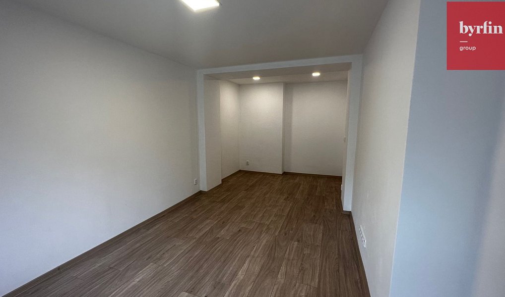 Pronájem bytu 2+1 65 m², Opava – náhled fotky 6