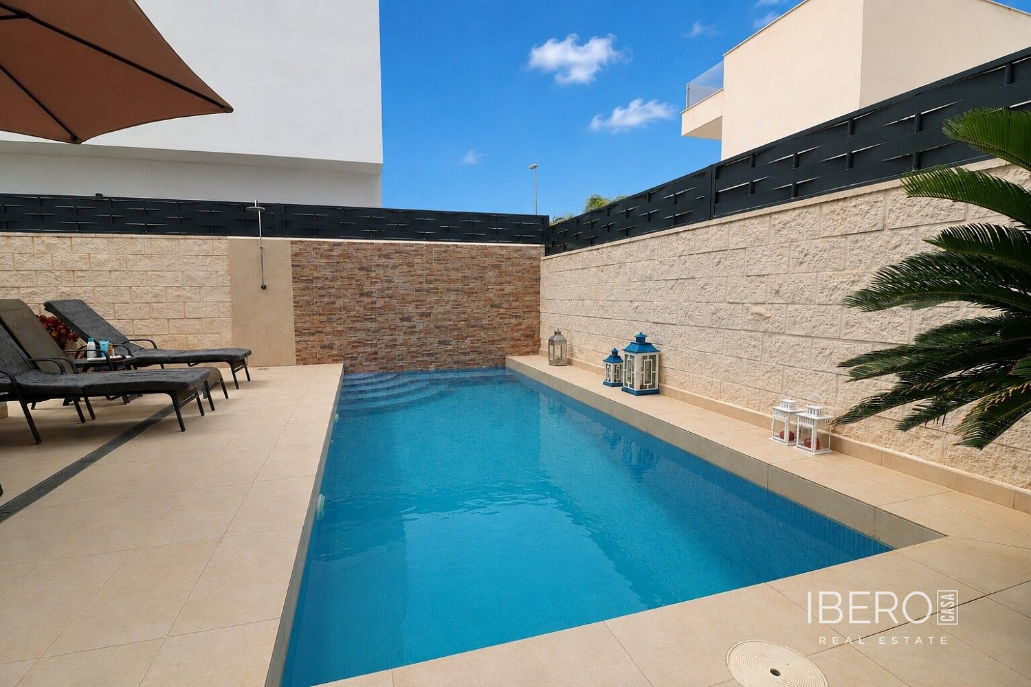 Prodej domu 108 m² s pozemkem 182 m² — photo 2