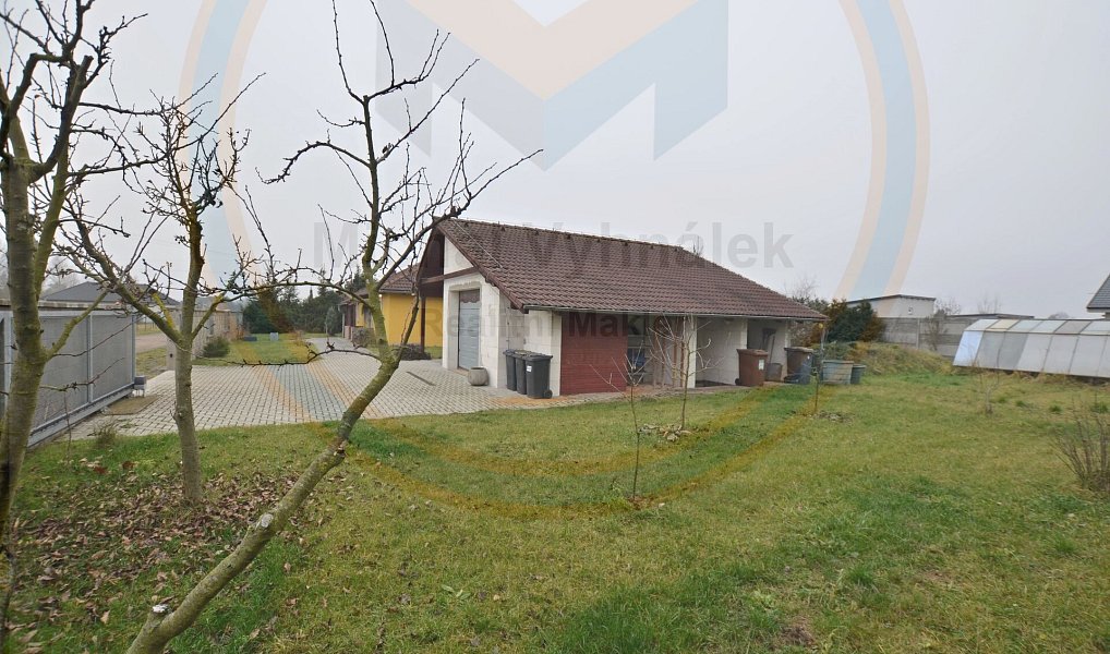 Prodej domu 154 m² s pozemkem 1 244 m², Tišice – náhled fotky 30