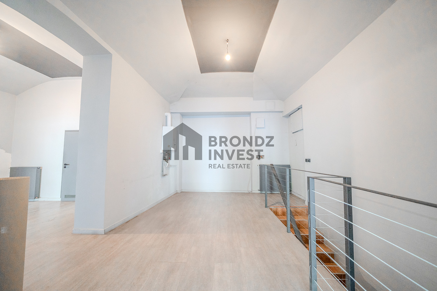 Pronájem obchodních prostor 253 m² — photo 3