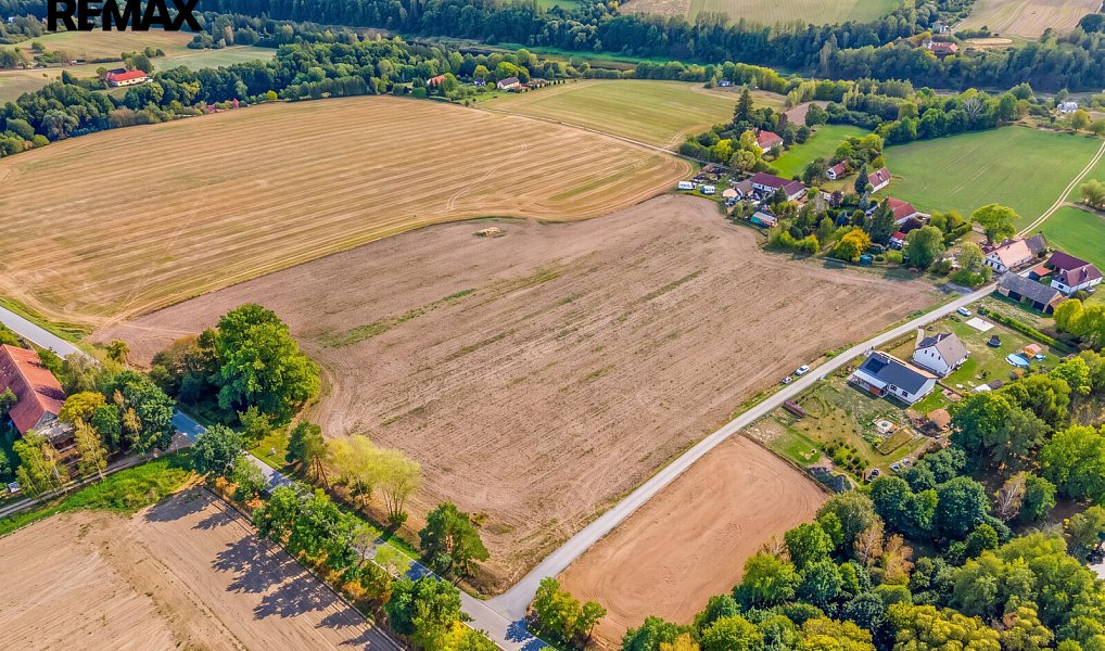 Prodej stavebního pozemku 4 011 m², Chrášťany – náhled fotky 8