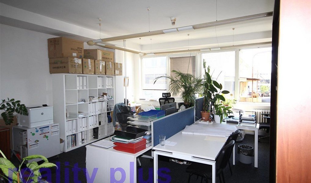 Pronájem kanceláře 584 m², Praha – náhled fotky 3