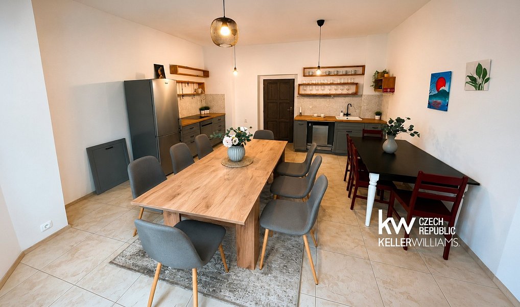 Prodej ubytovacího objektu 343 m², Měcholupy – náhled fotky 4