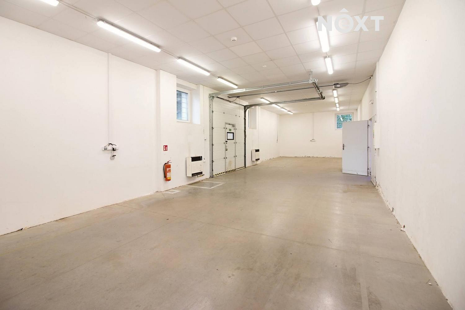 Pronájem skladovacích prostor 3 100 m² – fotografie 4