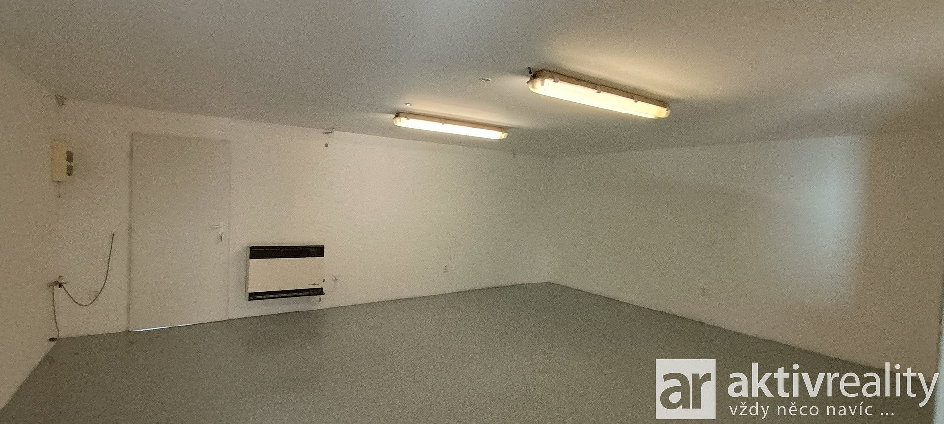 Pronájem skladovacích prostor 726 m² – fotografie 4
