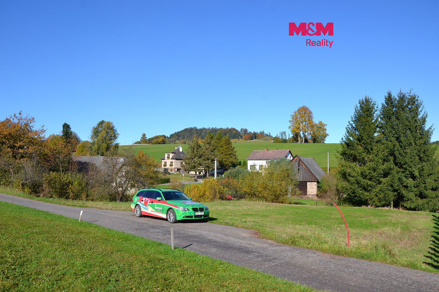 Prodej stavebního pozemku 1 090 m²