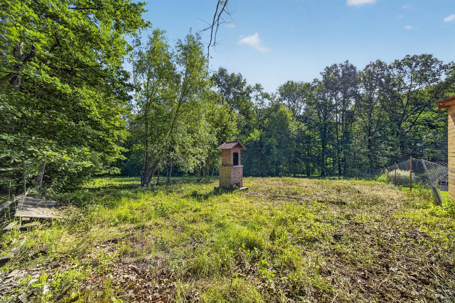 Prodej stavebního pozemku 2 167 m²