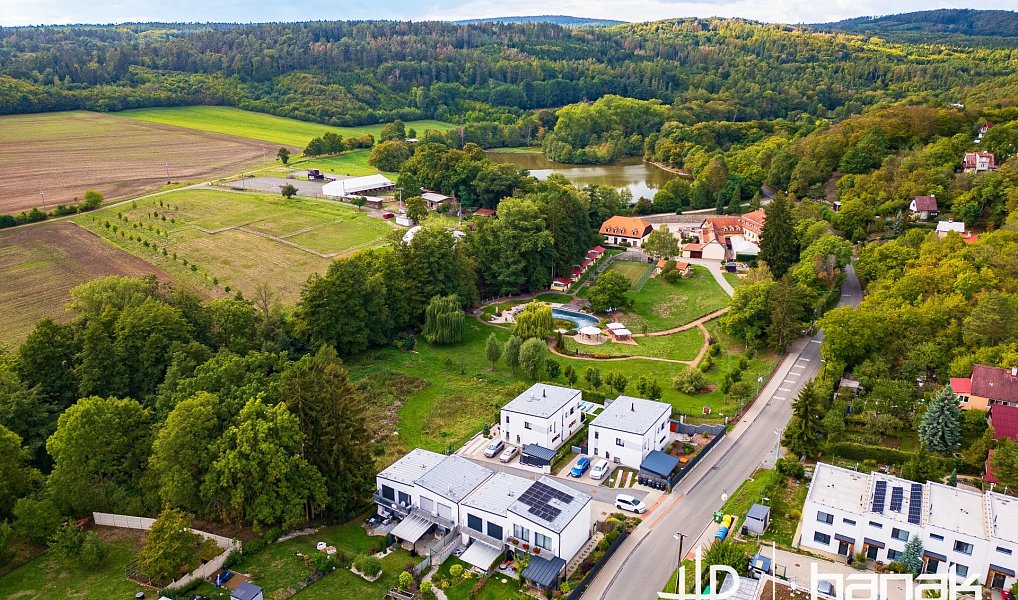 Prodej stavebního pozemku 1 183 m², Nemojany – náhled fotky 11