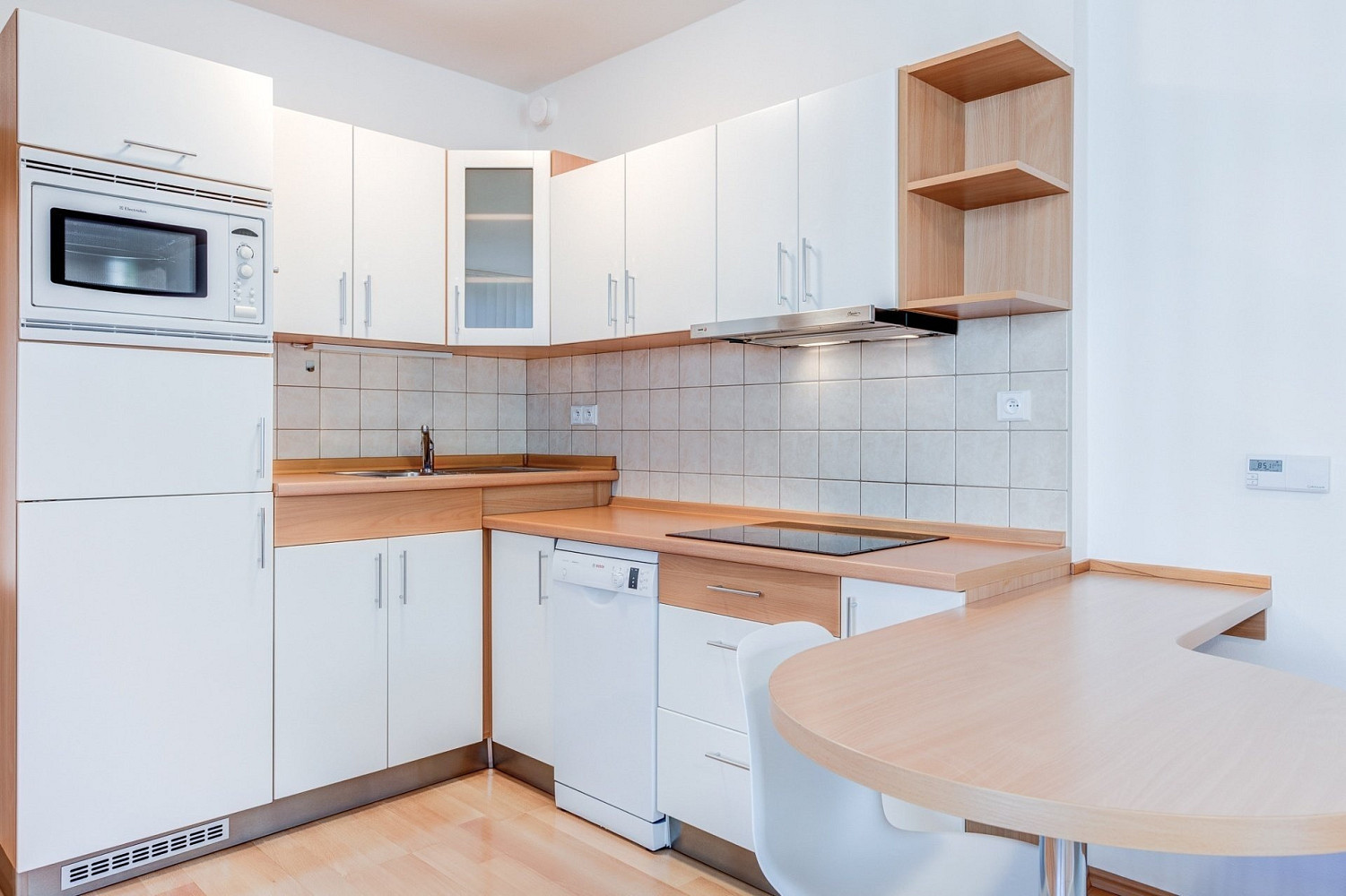 Prodej bytu 1+kk 42 m² – fotografie 3