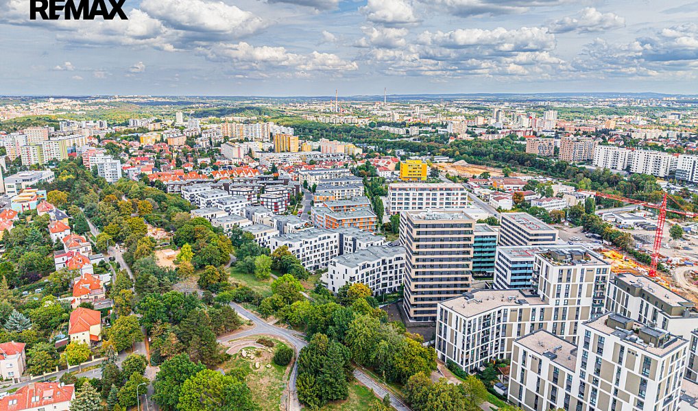Prodej bytu 4+kk 105 m², Praha – náhled fotky 35
