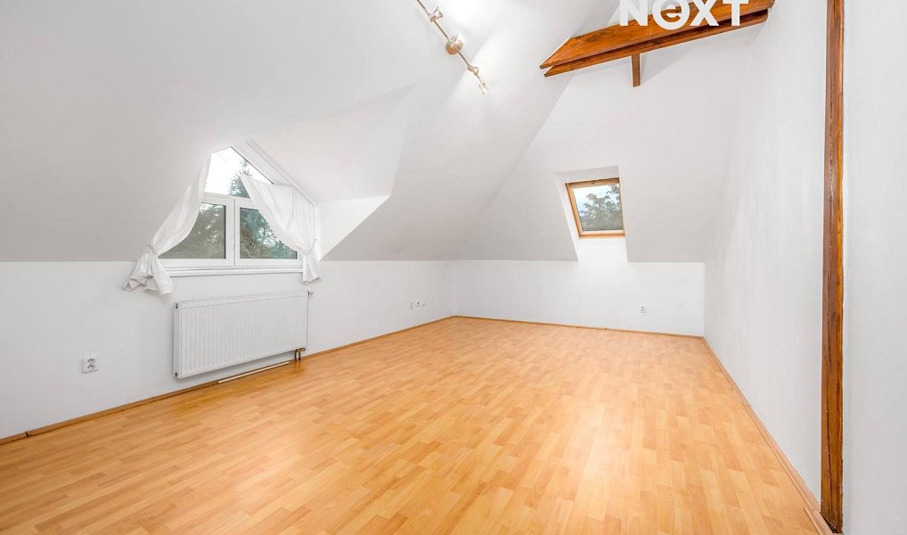 Prodej domu 337 m² s pozemkem 915 m², Praha – náhled fotky 19