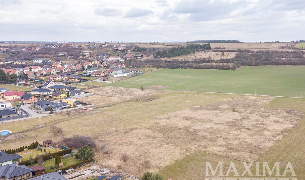 Prodej stavebního pozemku 896 m², Kly – náhled fotky 13